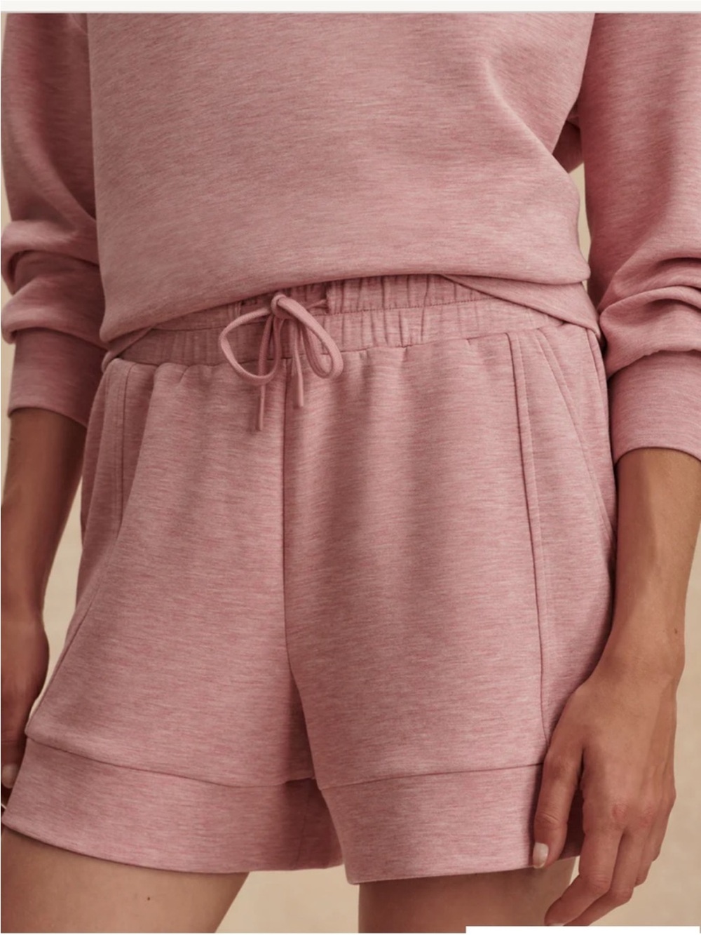 NWT VARLEY Atrium High-Rise Short 4.5'
